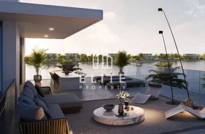 Villa de 5 dormitorios en District One, UAE No. 4540