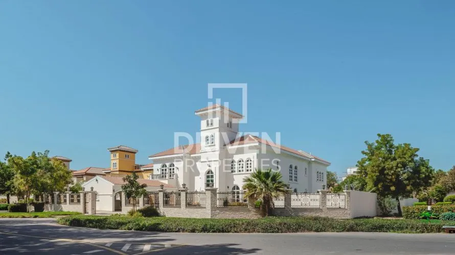 Villa de 5 dormitorios en Hacienda, UAE No. 4489 № 27