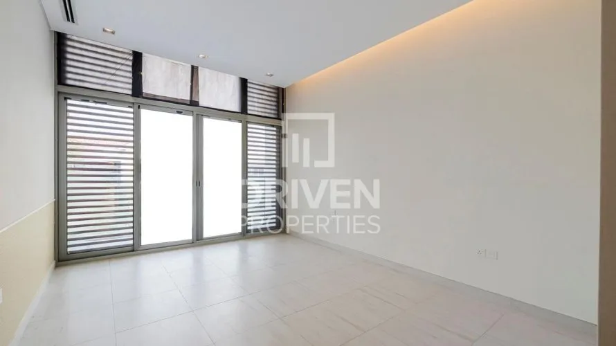 Villa de 4 dormitorios en District One, UAE No. 4608 № 14
