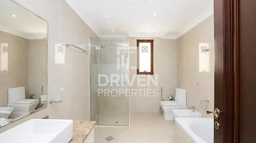 Villa de 5 dormitorios en Signature Villas, UAE No. 4634 № 19