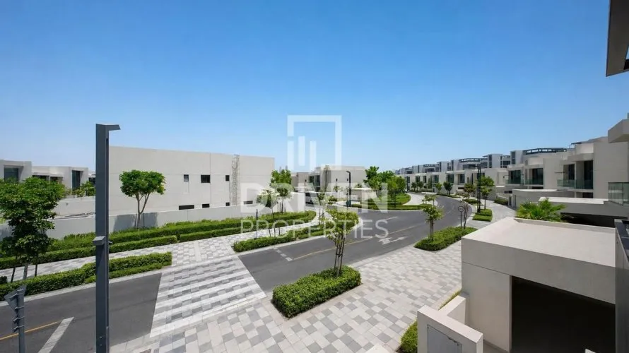 Villa de 4 dormitorios en District One, UAE No. 4534 № 9