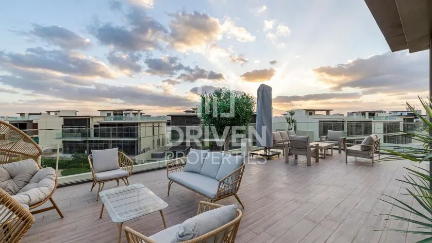 Villa de 4 dormitorios en Golf Place, UAE No. 4887 № 3