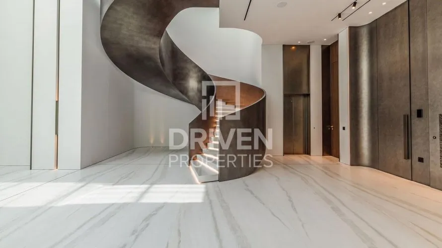 Villa de 6 dormitorios en The Crescent, UAE No. 4621 № 15