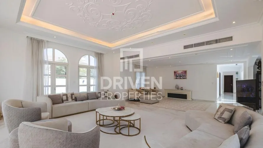 Villa de 5 dormitorios en Hacienda, UAE No. 4489 № 4