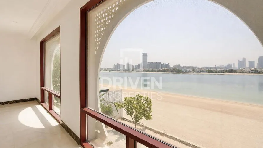 Villa de 5 dormitorios en Signature Villas, UAE No. 4635 № 14
