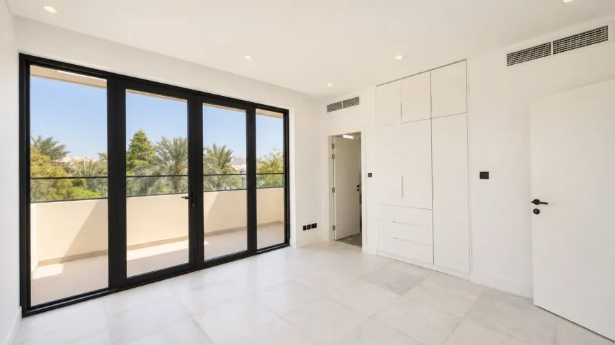 Villa de 6 dormitorios en Jumeirah Golf Estates, UAE No. 4742 № 3
