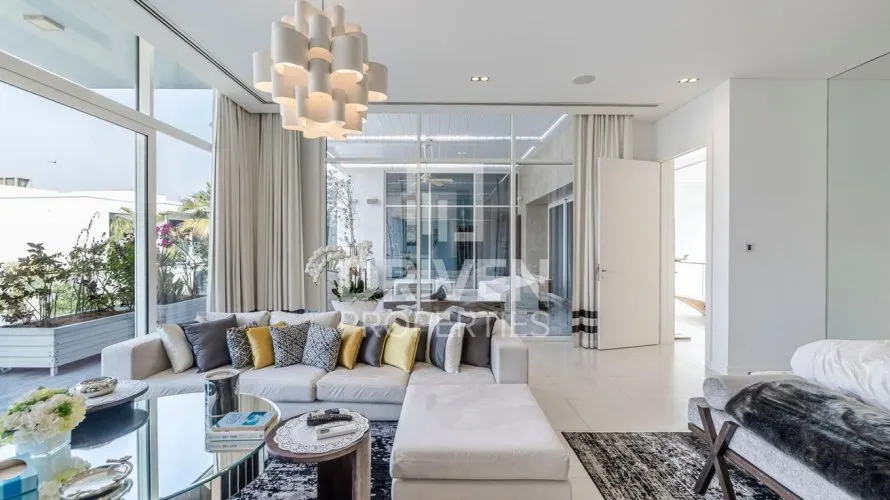 Villa de 4 dormitorios en The Nest, UAE No. 4522 № 12