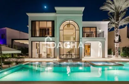 Villa de 4 dormitorios en Jumeirah Islands, UAE No. 4824