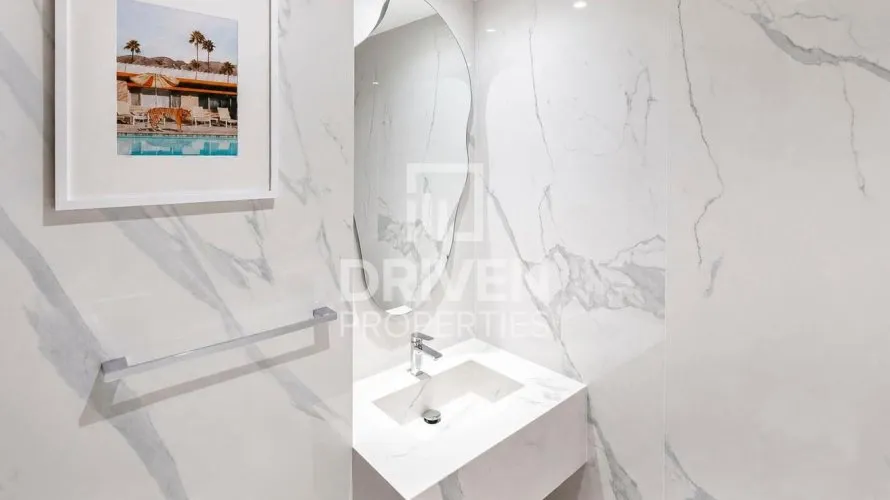 Apartamento de 3 dormitorios en La Vie, UAE No. 4537 № 2