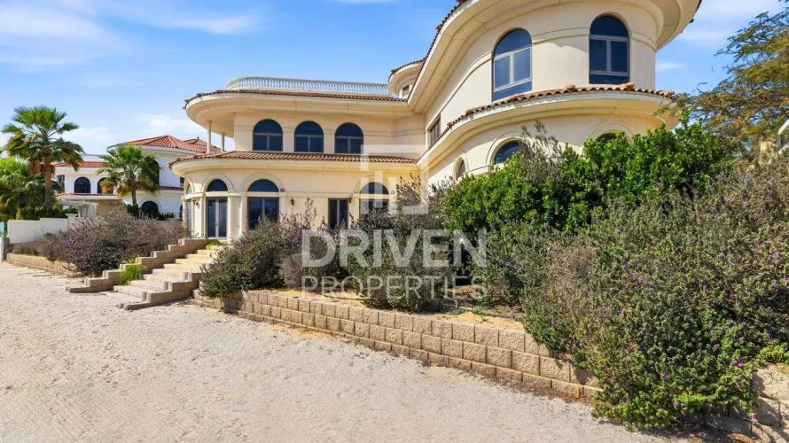 Villa de 6 dormitorios en Signature Villas, UAE No. 4867 № 2