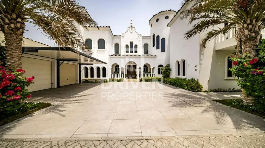 Villa de 6 dormitorios en Signature Villas, UAE No. 4622 № 26