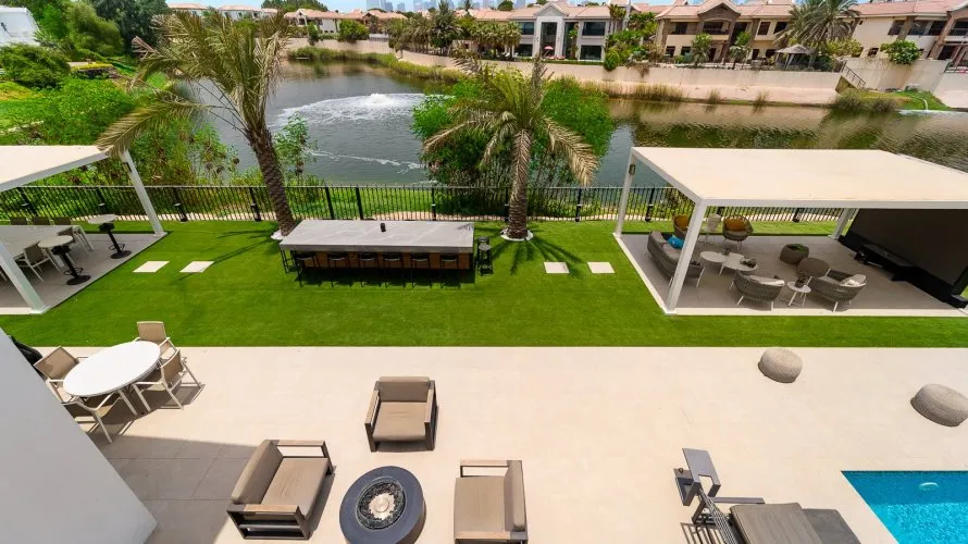 Villa de 4 chambres à Jumeirah Islands, UAE No. 2311