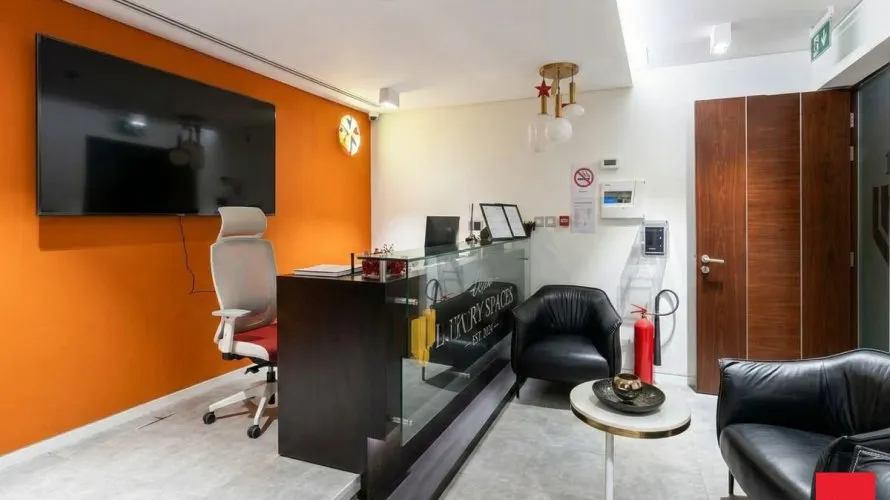 Bureau de 834.3m² à Dubai, UAE No. 2312 № 3