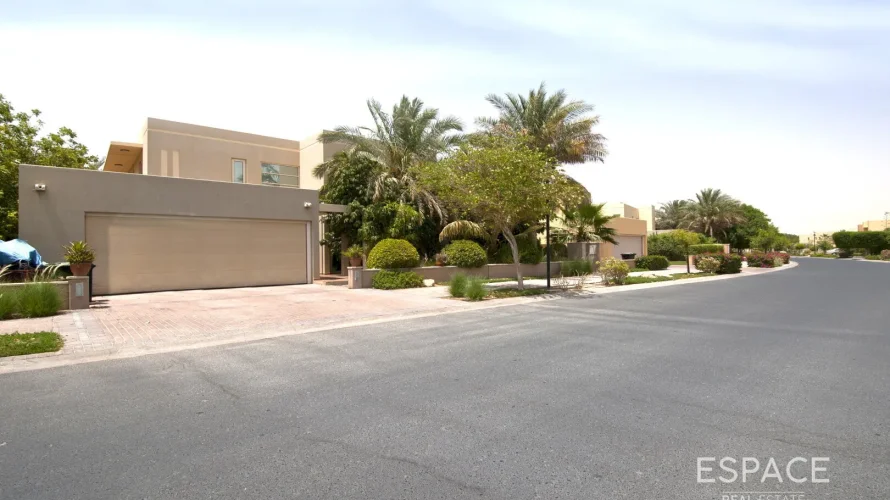 Villa de 5 chambres à Saheel, UAE No. 2618 № 1