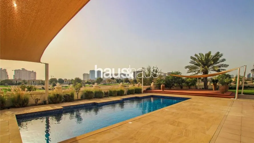 Villa de 6 chambres à Dubai Sports City, UAE No. 879 № 10