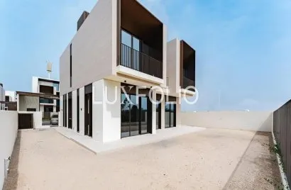 Villa de 5 chambres à Dubai Hills Estate, UAE No. 1006