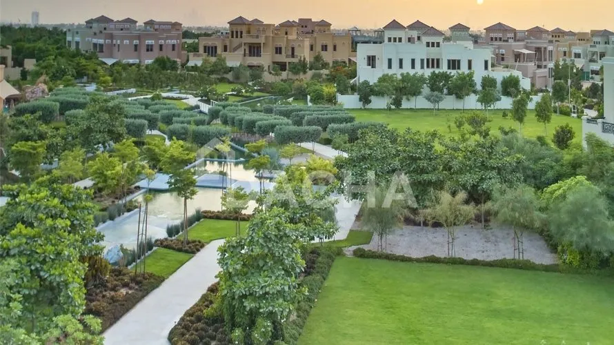 Terrain de 2859m² à Al Barari, UAE No. 2710 № 2