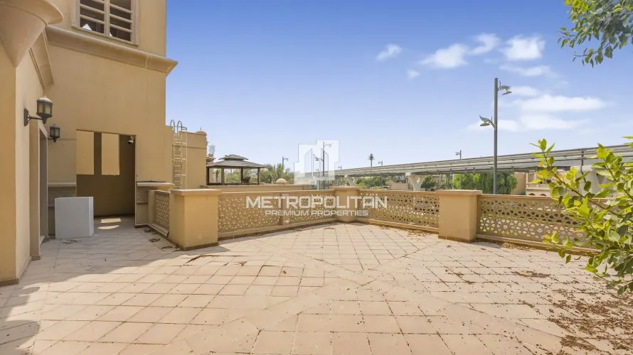Villa de 4 chambres à Palm Jumeirah, UAE No. 1585 № 28