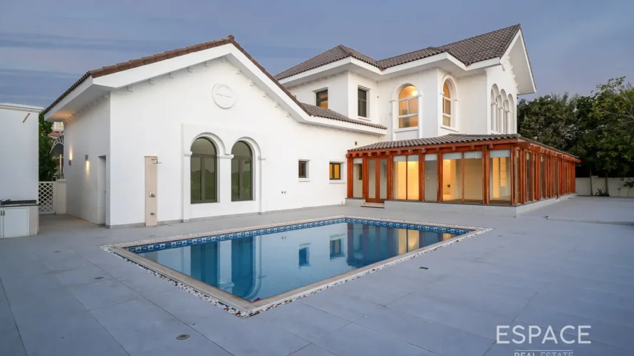 Villa de 5 chambres à Palm Jumeirah, UAE No. 1298