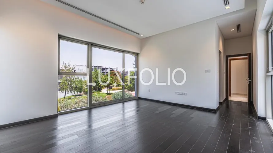 Villa de 5 chambres à District One, UAE No. 1001 № 10