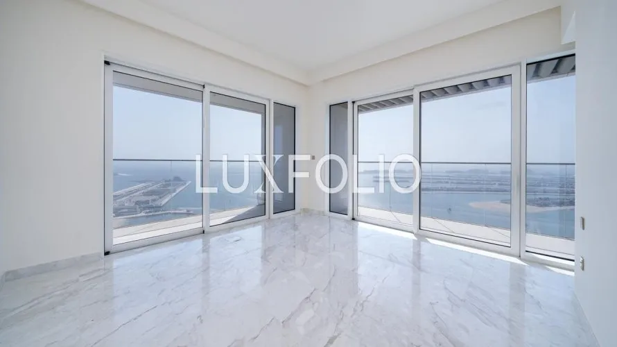 Appartement de 3 chambres à EMAAR Beachfront, UAE No. 999 № 8