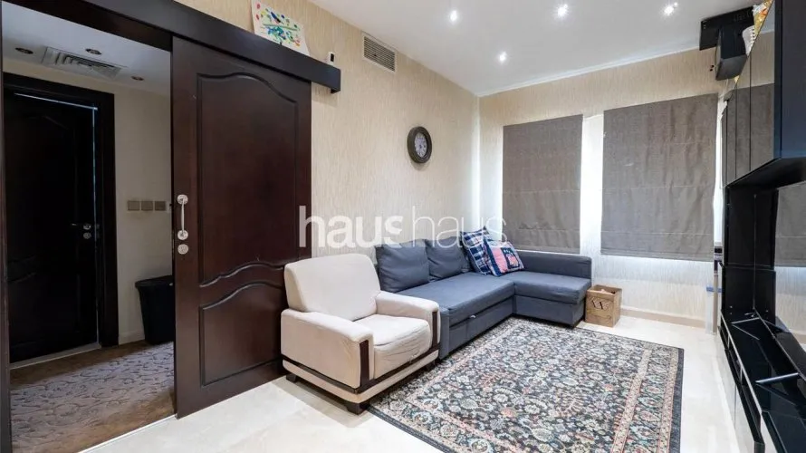 Villa de 6 chambres à Meadows, UAE No. 898 № 16