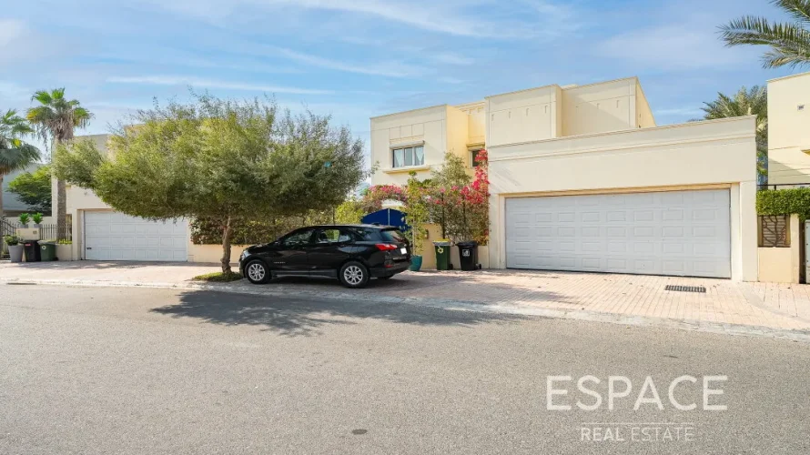 Villa de 5 chambres à Meadows 1, UAE No. 1299 № 15