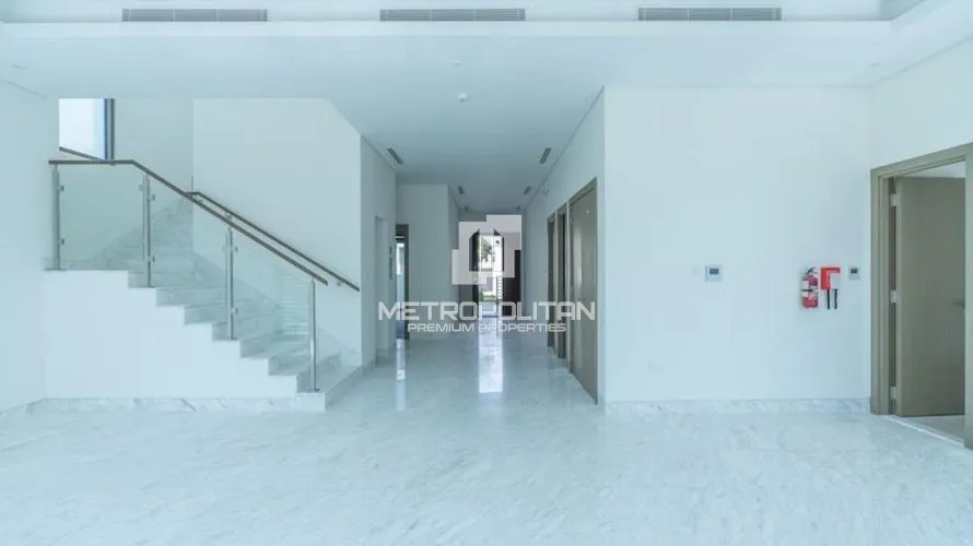 Villa de 4 chambres à District One, UAE No. 1583 № 2