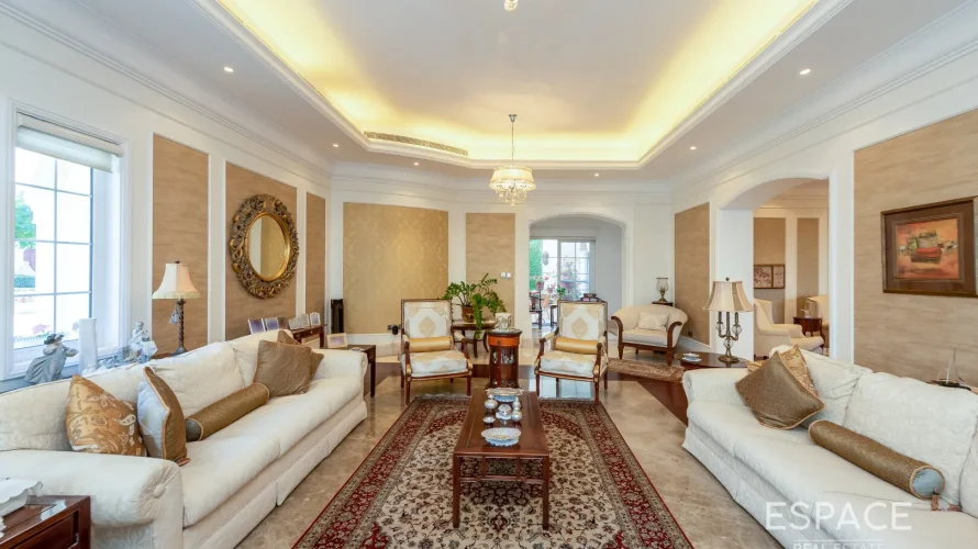 Villa de 7 chambres à Arabian Ranches, UAE No. 1296 № 1