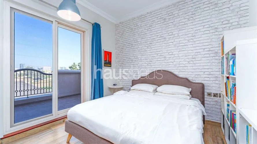 Villa de 5 chambres à Dubai Sports City, UAE No. 886 № 12