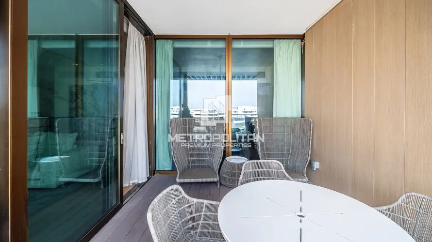 Appartement de 2 chambres à Jumeirah Bay Island, UAE No. 1647 № 25