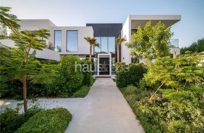 Villa de 4 chambres à Al Barari, UAE No. 858
