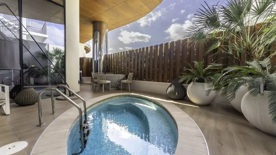 Duplex de 4 chambres à Dubai, UAE No. 2102 № 2