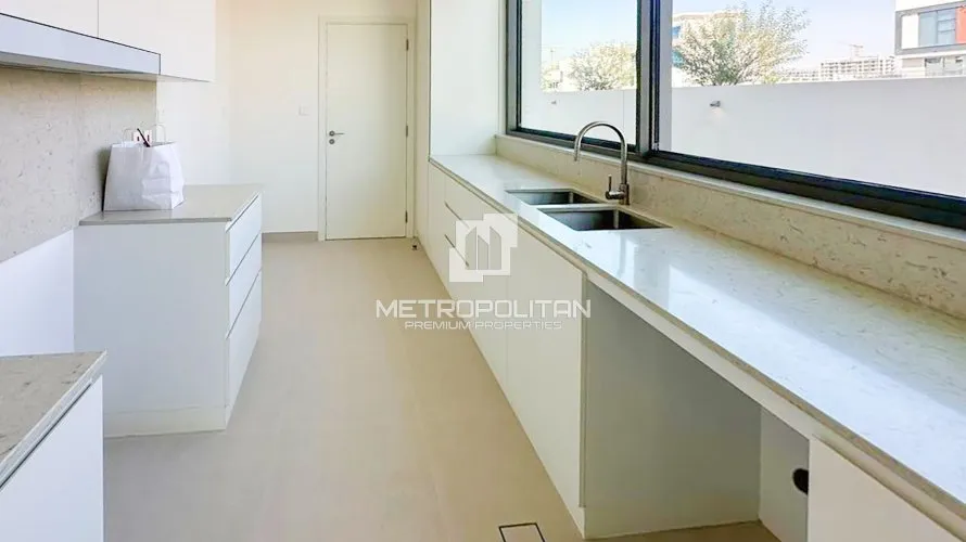 Villa de 5 chambres à Nad Al Sheba 1, UAE No. 1620 № 12