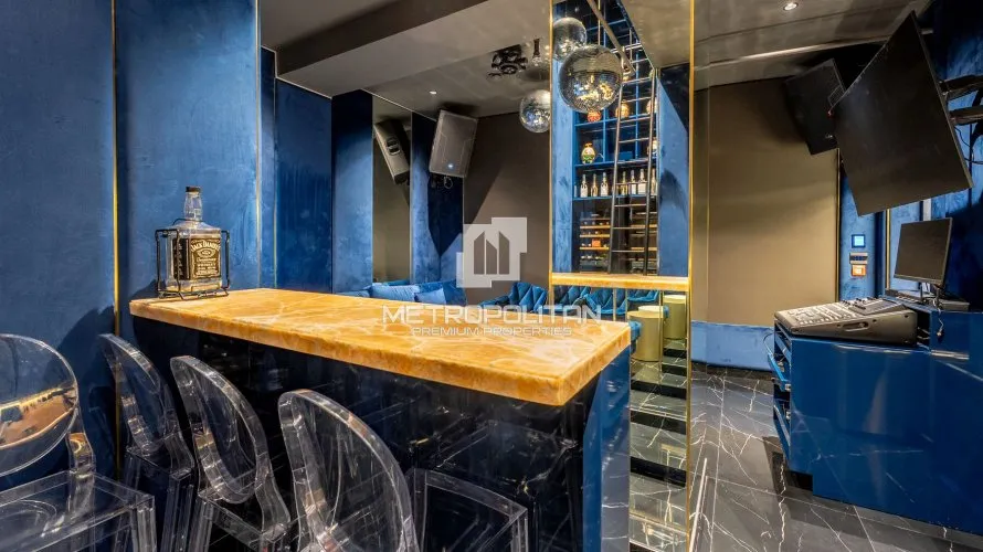Villa de 7 chambres à XXII Carat, UAE No. 1567 № 11