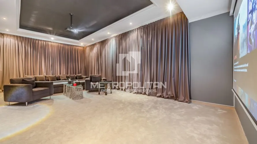 Villa de 5 chambres à Al Barsha, UAE No. 1626 № 1