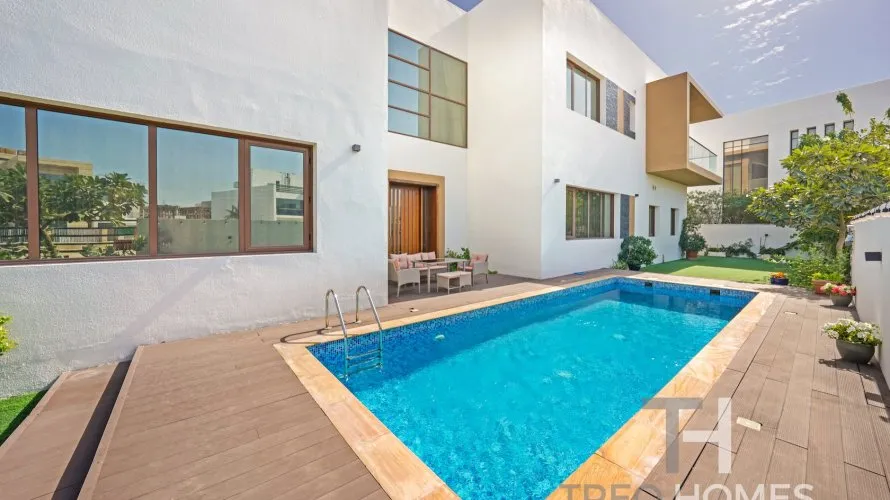 Villa de 7 chambres à Jumeirah Park, UAE No. 486