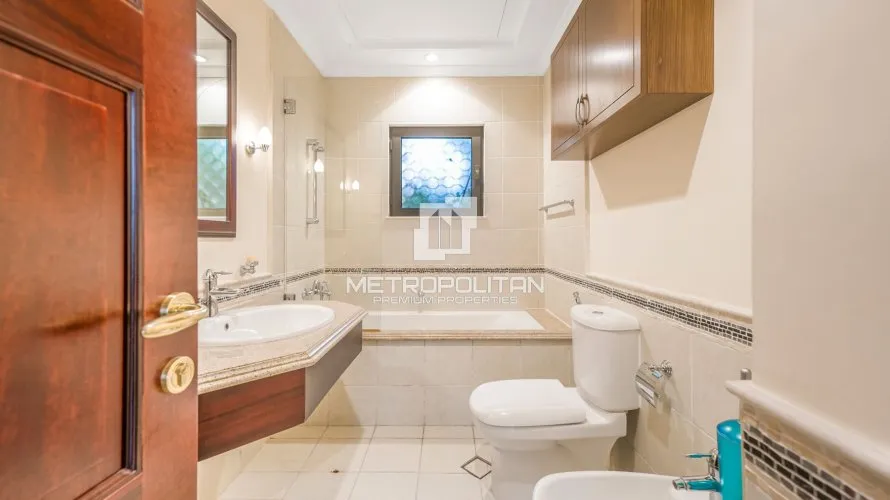 Villa de 4 chambres à Palm Jumeirah, UAE No. 1585 № 25