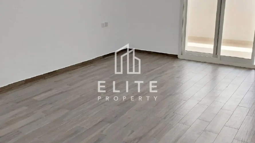 Bâtiment de 5170m² à Dubai Investment Park, UAE No. 757 № 1