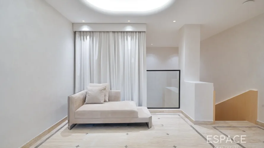 Villa de 4 chambres à Meadows, UAE No. 1256 № 11