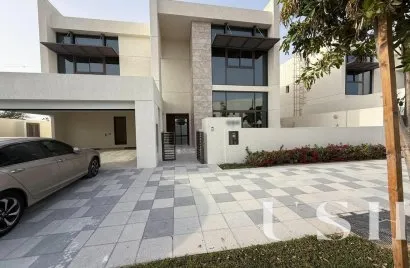 Villa de 4 chambres à District One, UAE No. 765