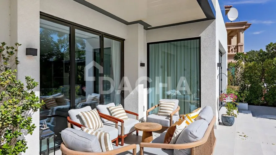 Villa de 5 chambres à Jumeirah Islands, UAE No. 2690 № 24