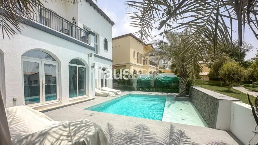 Villa de 4 chambres à Jumeirah Golf Estates, UAE No. 975 № 3