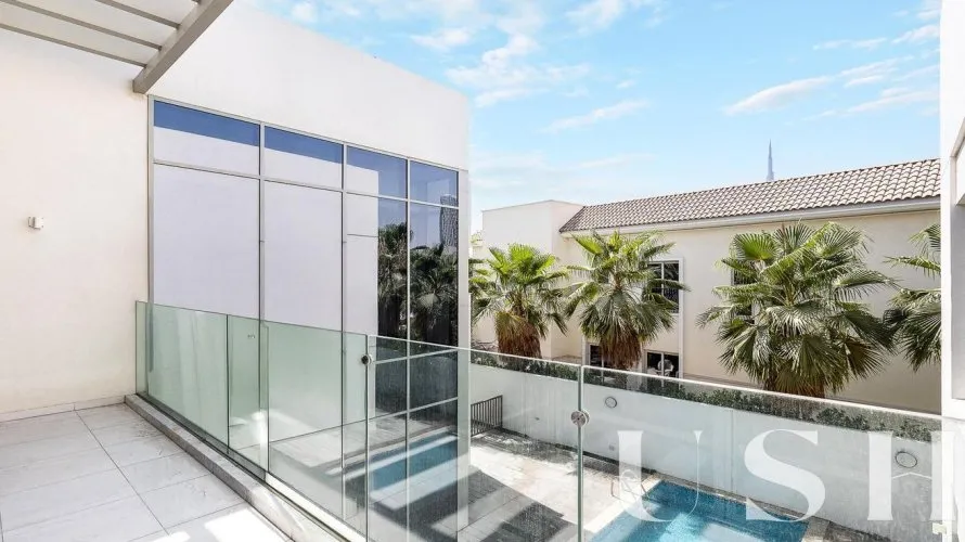 Villa de 5 chambres à District One, UAE No. 792 № 9