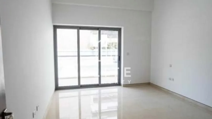 Bâtiment de 9403m² à Jumeirah Village Circle, UAE No. 755 № 3