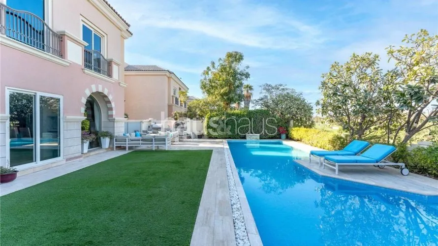 Villa de 5 chambres à Dubai Sports City, UAE No. 886 № 19
