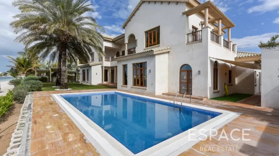Villa de 6 chambres à Palm Jumeirah, UAE No. 1311