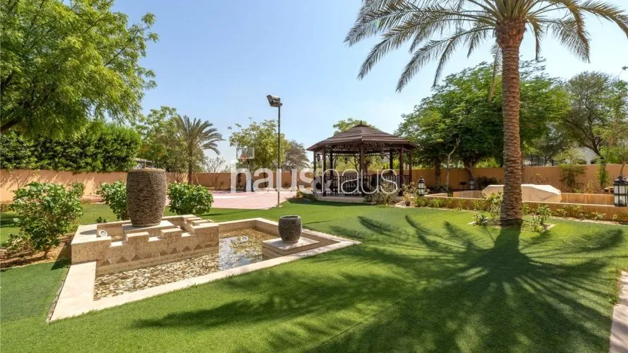 Villa de 7 chambres à Arabian Ranches, UAE No. 874 № 1
