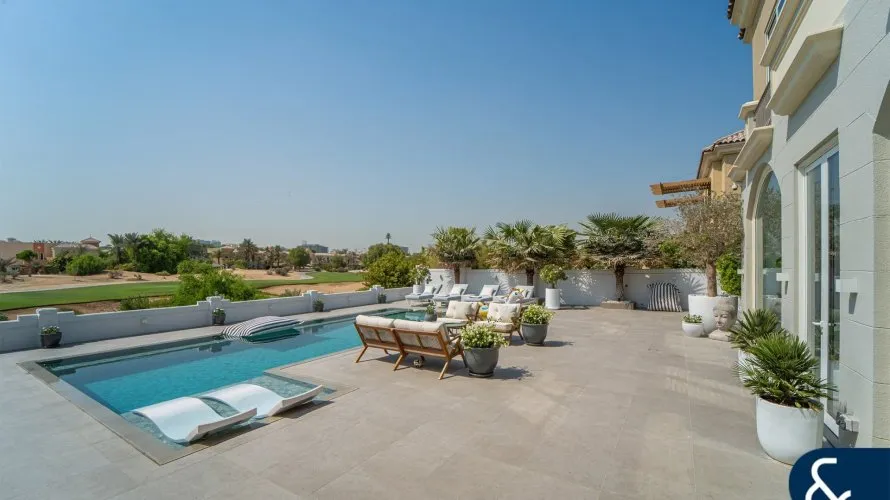 Villa de 6 chambres à Victory Heights, UAE No. 1993 № 19