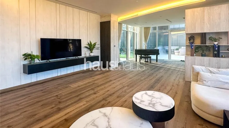 Penthouse de 4 chambres à Oceana, UAE No. 896 № 1